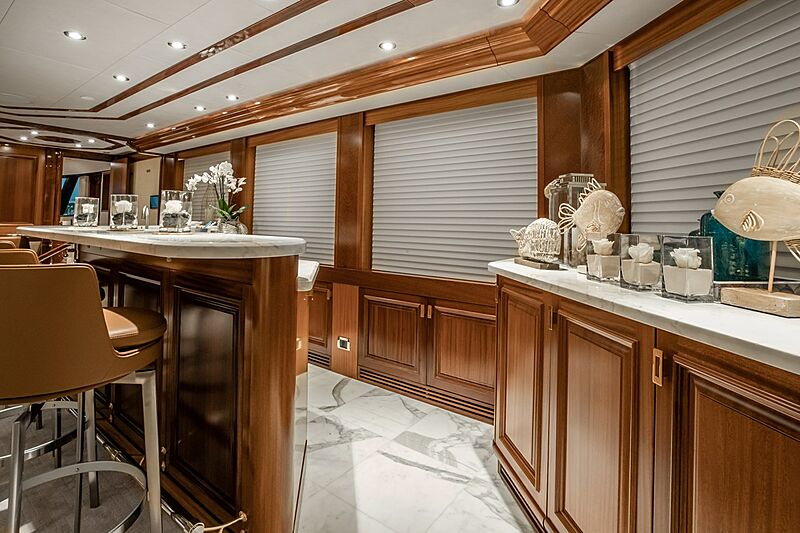 Nina Lu yacht bar