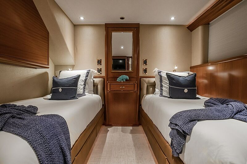 Nina Lu yacht stateroom