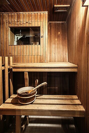 Mistress yacht sauna