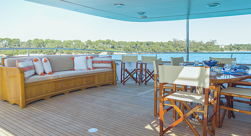 Freemont yacht deck