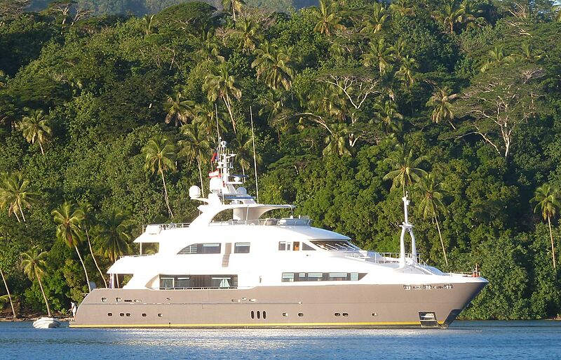 Komokwa yacht at anchor