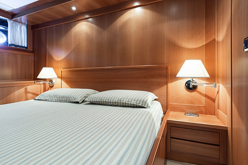 Tex yacht stateroom