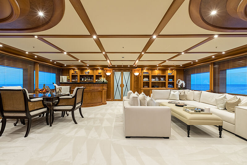Eleni yacht saloon