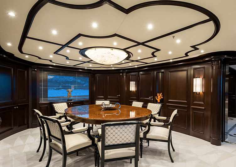 Eleni yacht dining