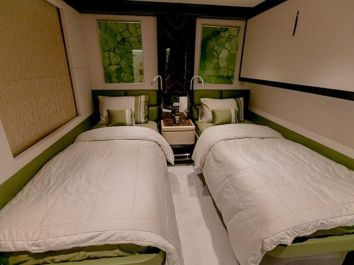 Shamal yacht stateroom