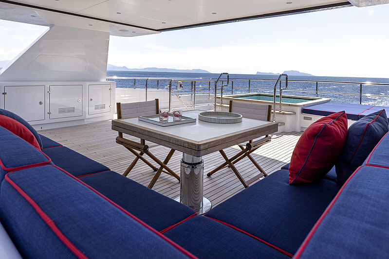 Crowbridge yacht upper deck
