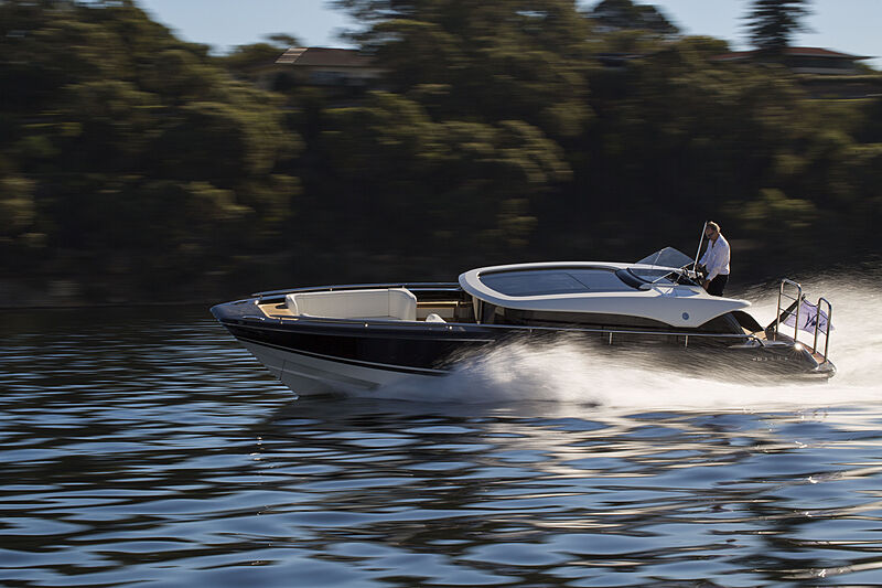 Hasna 9m Limousine