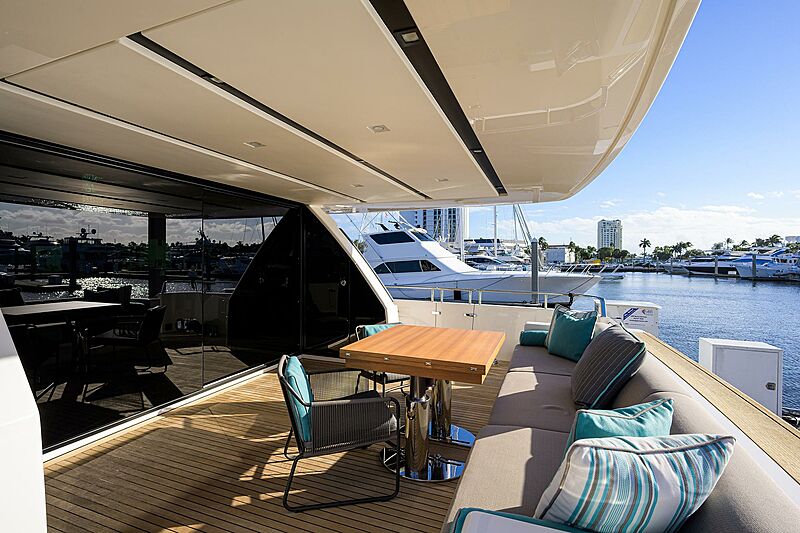 STAE yacht aft deck