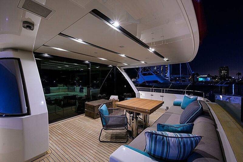 STAE yacht aft deck