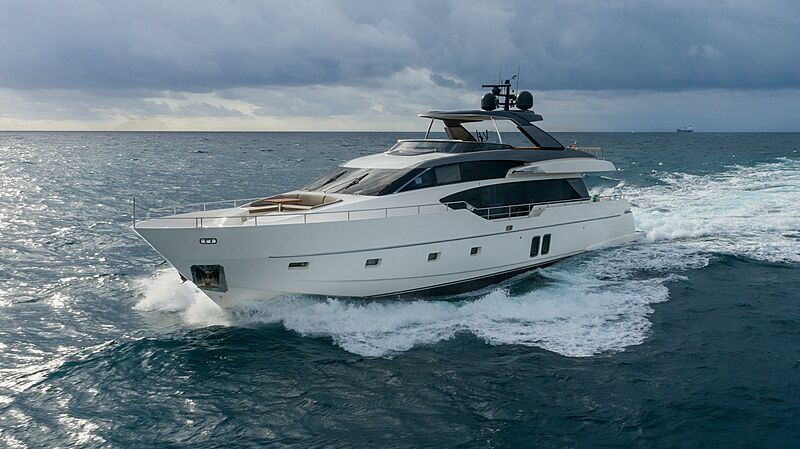 STAE yacht cruising