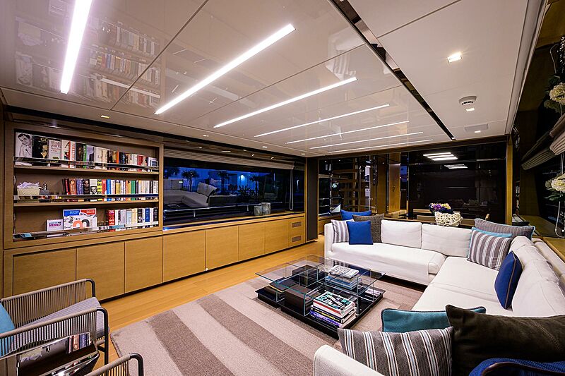 STAE yacht saloon
