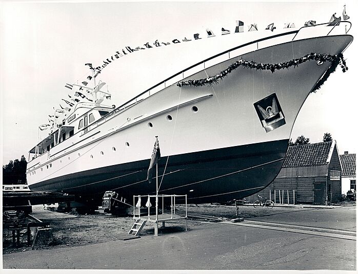 Dora B yacht launch