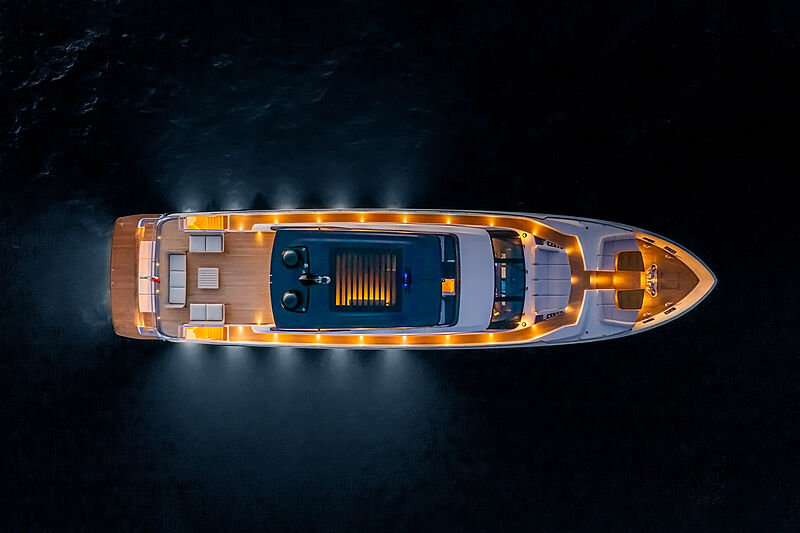 Ferretti 1000 yacht anchored