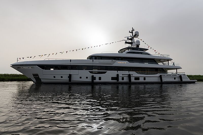 yacht piacere owner