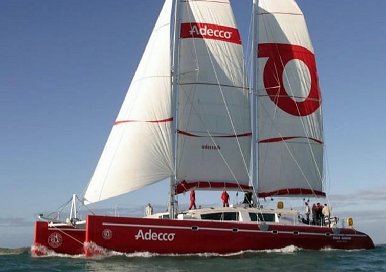 Etoile Marine yacht sailing