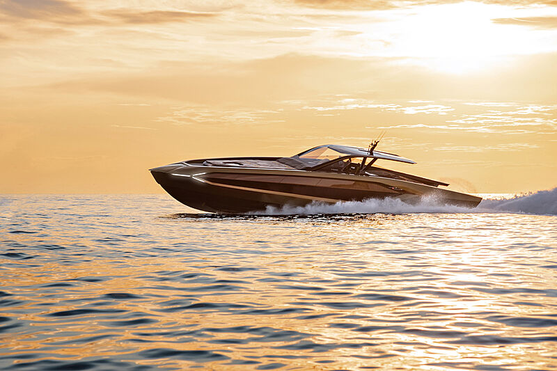 Tecnomar for Lamborghini 63 yacht cruising