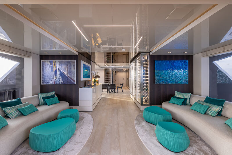 Emocean yacht saloon