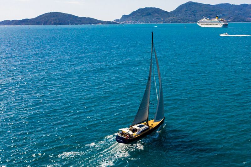 Ivanka yacht sailing