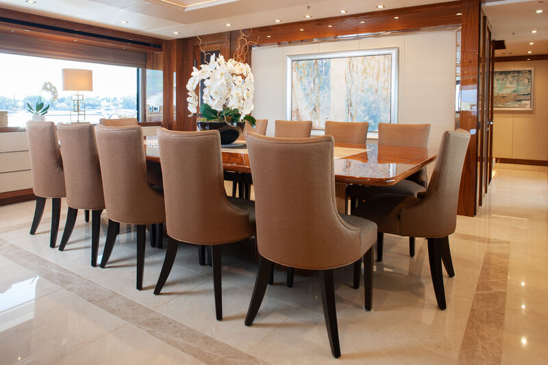 Photo Q yacht dining table SuperYacht Times