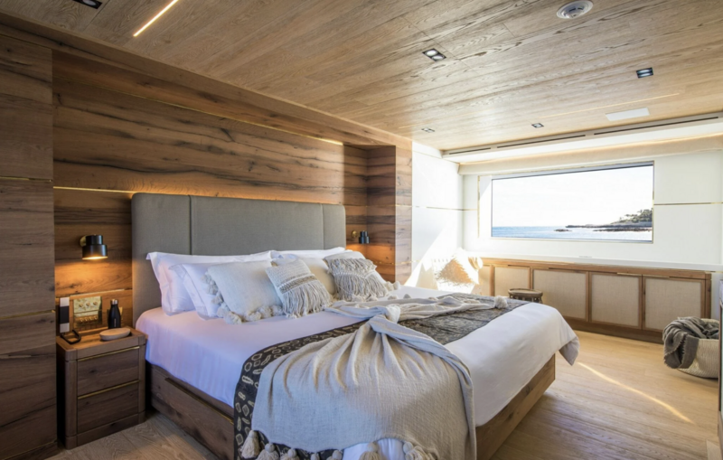 34m CdM motor yacht Mimi La Sardine enters the market SYT