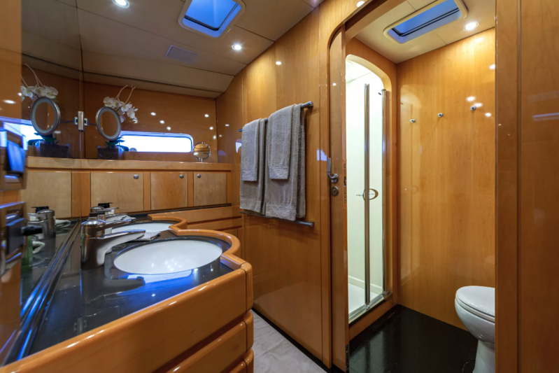 32m CNB sailing yacht Idle enters the market for the first time