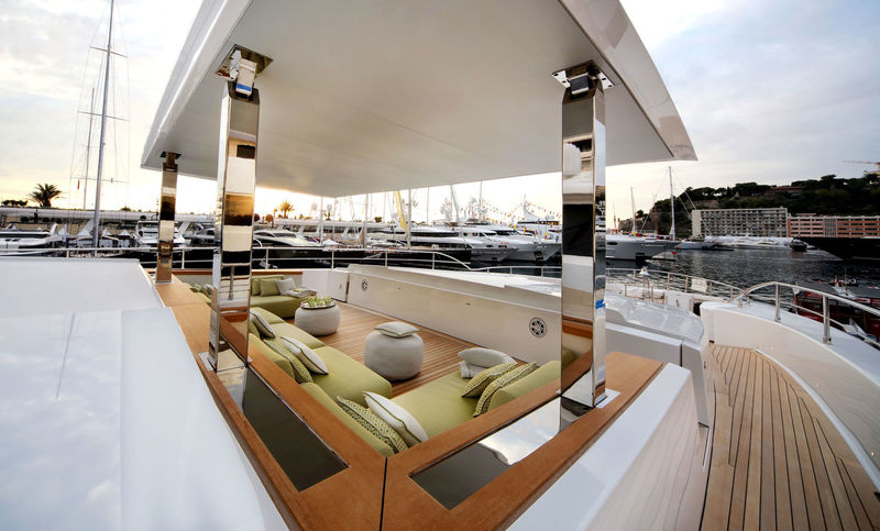 Genesi showcase