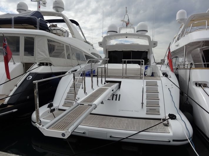 Geni in Antibes