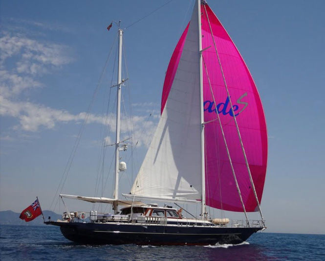 Jade S sailing