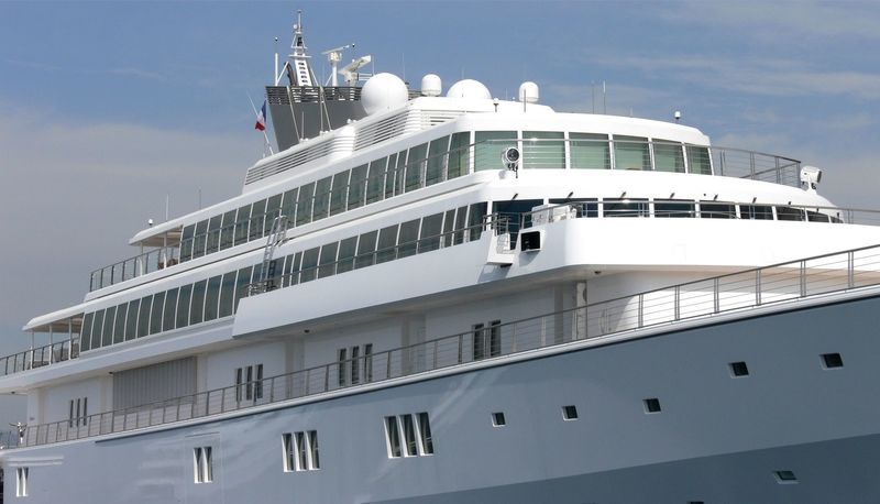 Rising Sun off Cannes in 2006