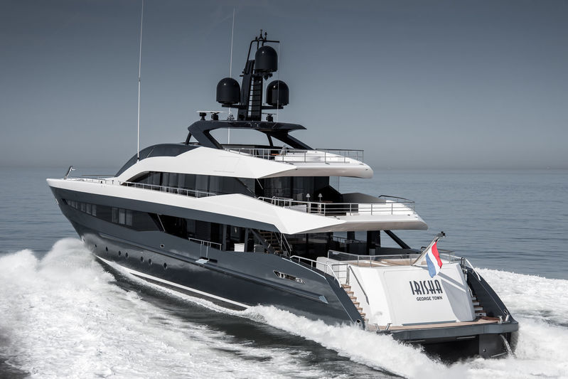 Heesen Irisha on seatrials