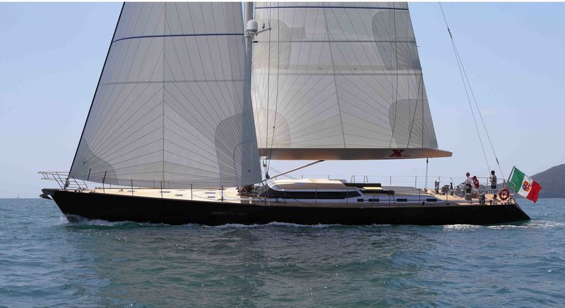 Xnoi under sail