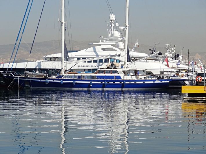 Tamer II in Flisvos Marina