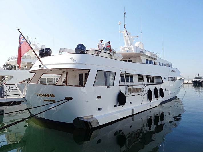 Tyndareo in Flisvos Marina