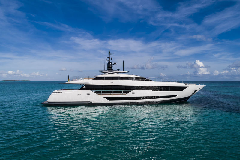 Vista Blue anchored