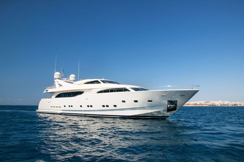 Whisper V anchored
