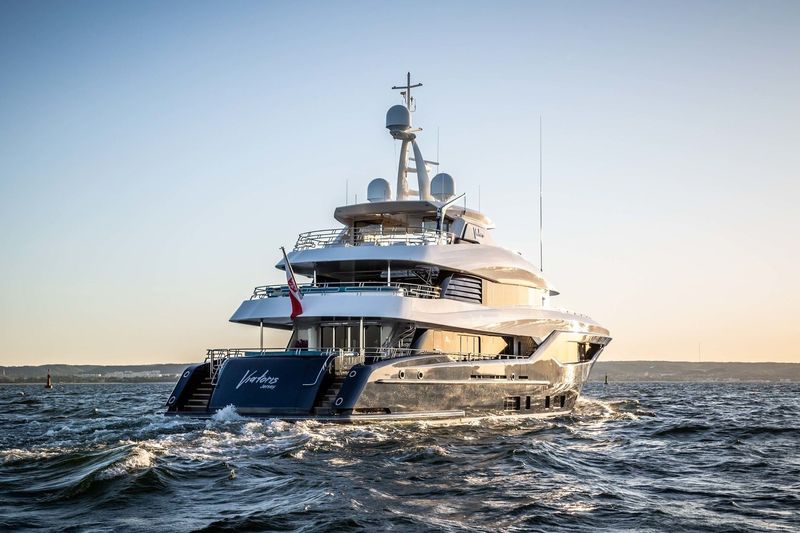 Viatoris cruising