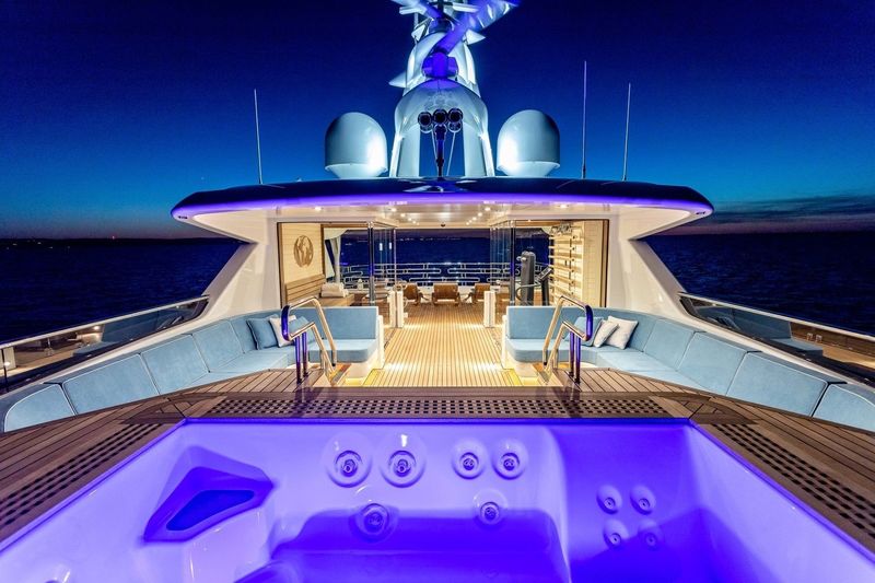 Viatoris sun deck