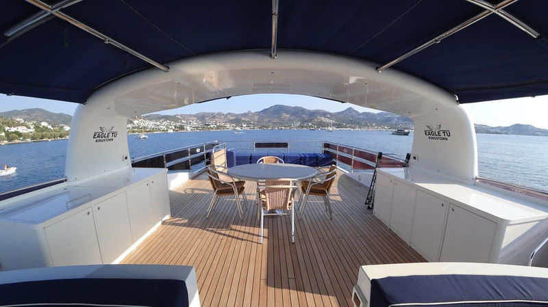 Eagle Tu foredeck