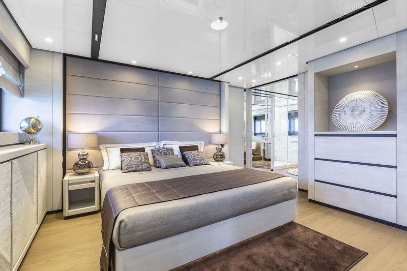Wider 165 Cecilia owner's cabin