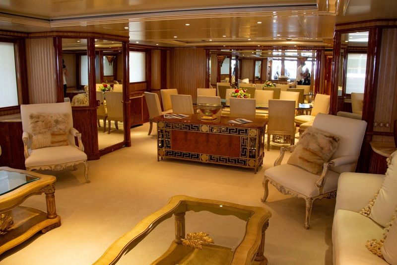 Lumiere main saloon