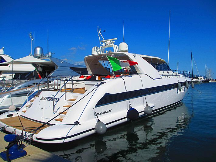 mephisto boating