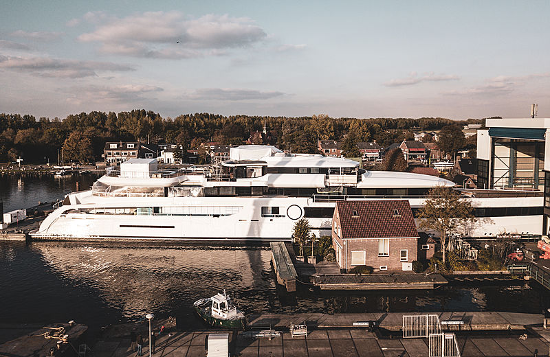 Feadship motor yacht Project 814 launch