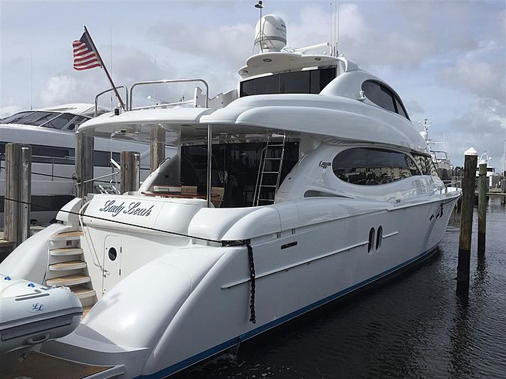 Lady Leah in marina