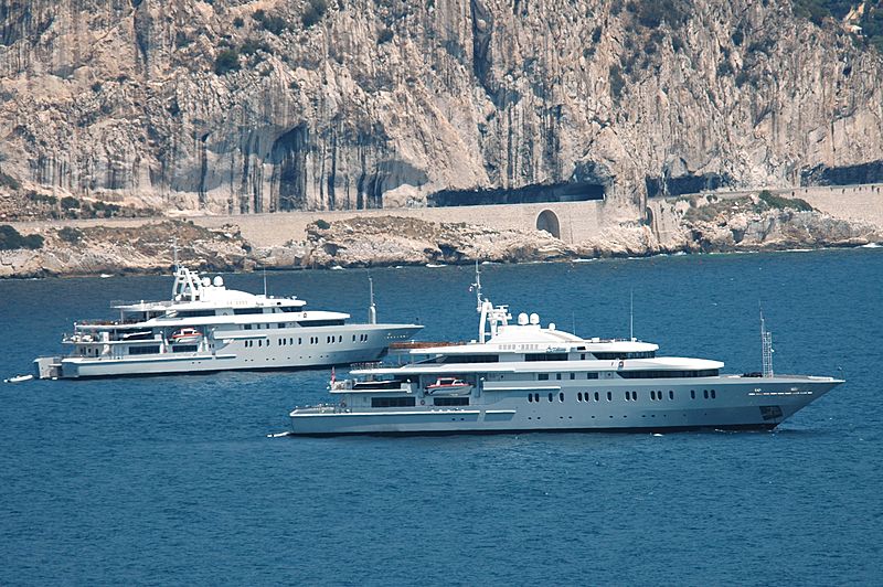 Annaliesse anchored in the south of France