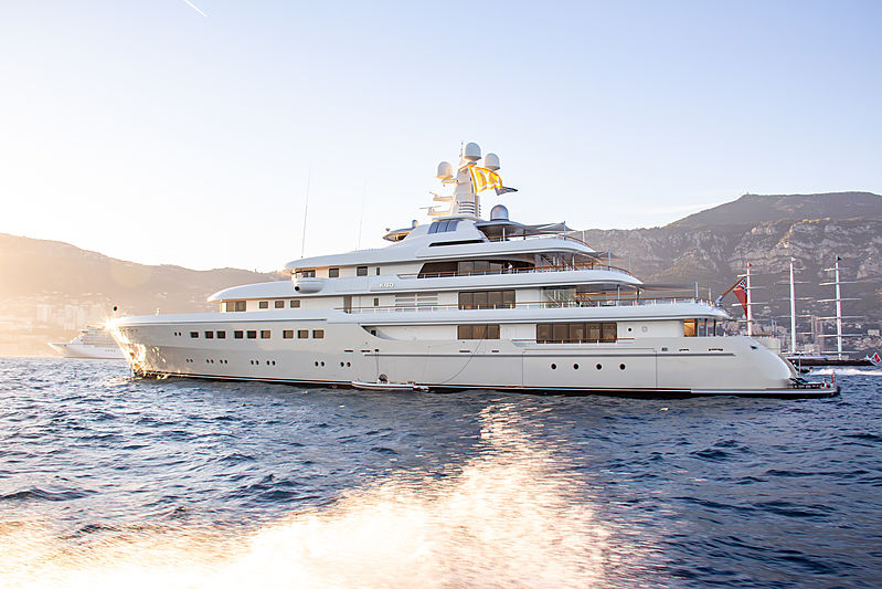 Kibo at anchor in Monaco