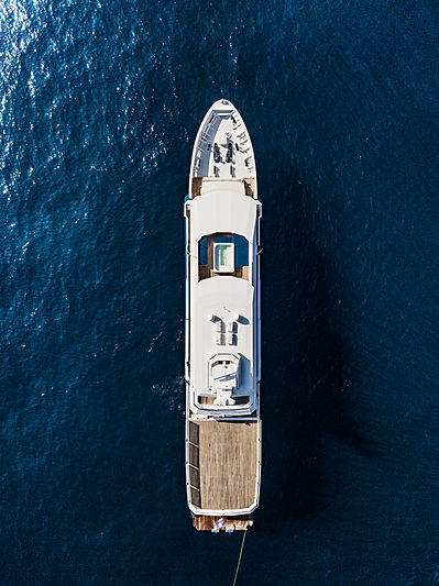 klass Nautique anchored in Eze sur Mer