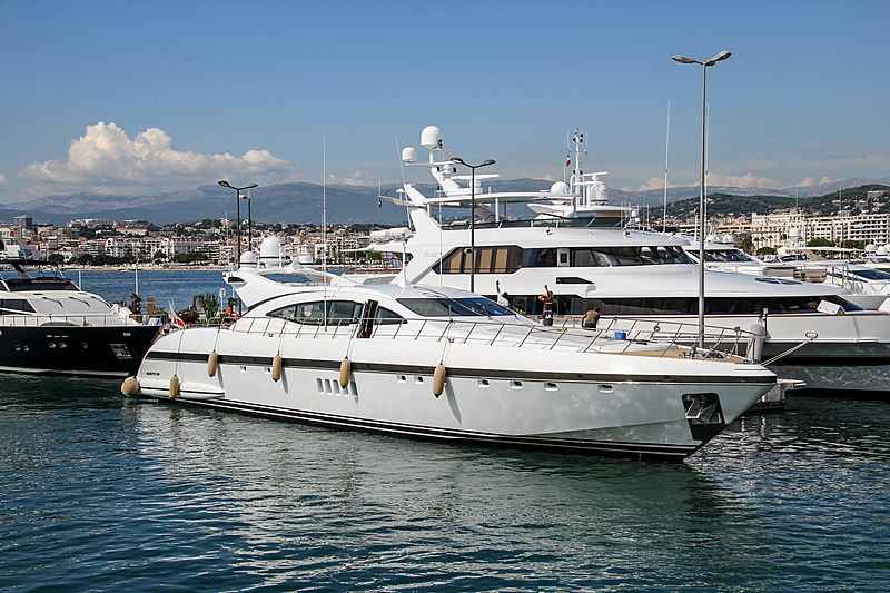 Hercules I yacht in Cannes