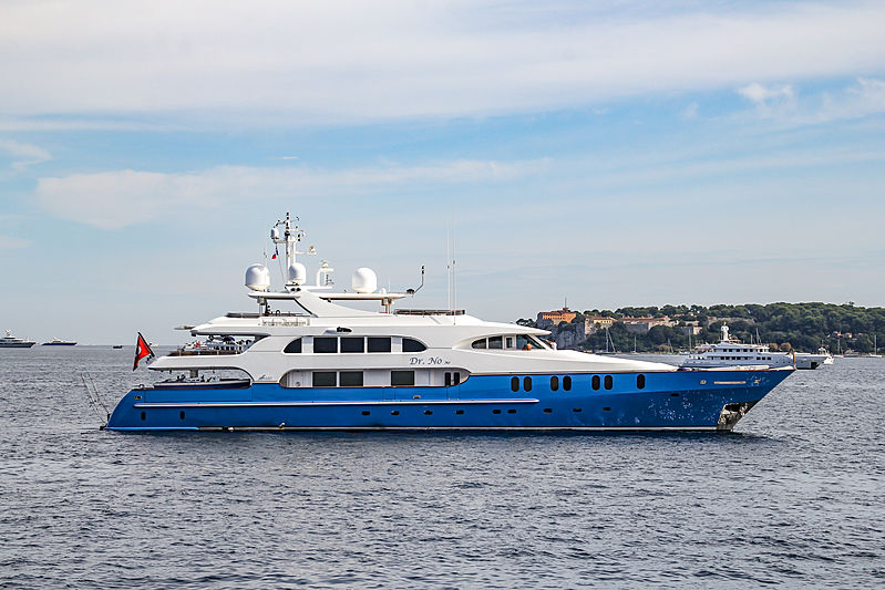 Dr No No yacht in Cannes