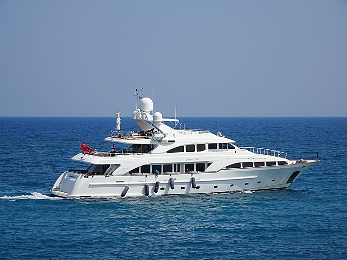 Dream On II leaving Calaponte Marina