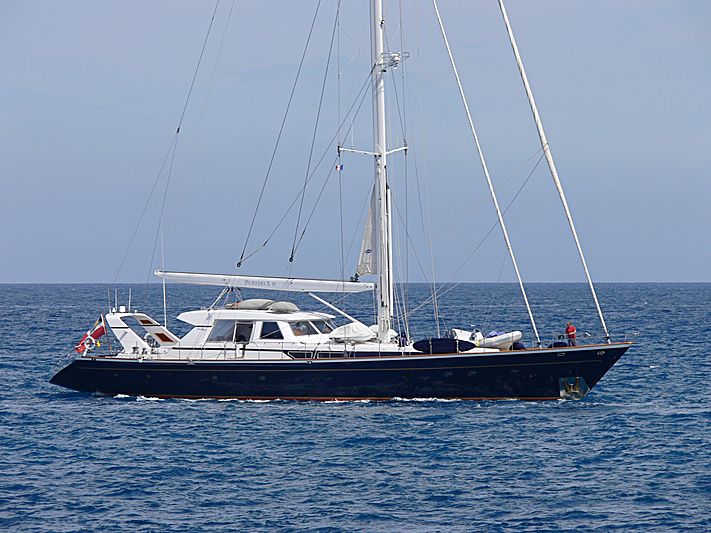 Parsial II yacht cruising off Antibes